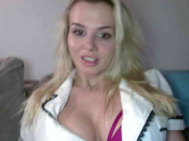 CorneliaSweet webcam