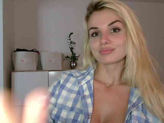 CorneliaSweet webcam