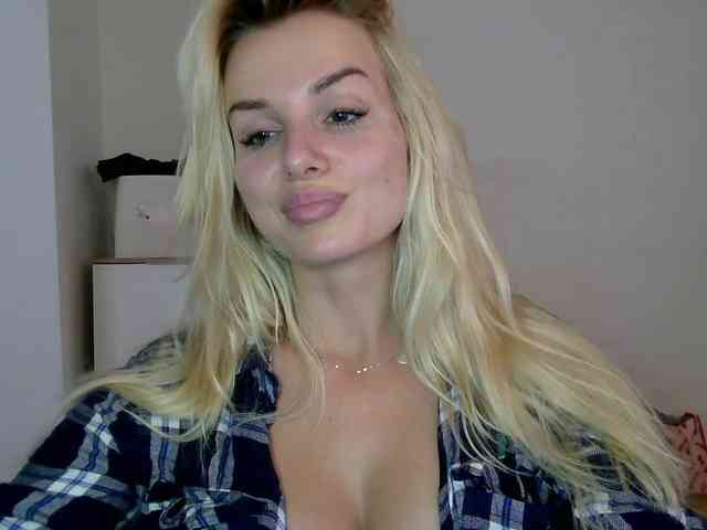 CorneliaSweet webcam