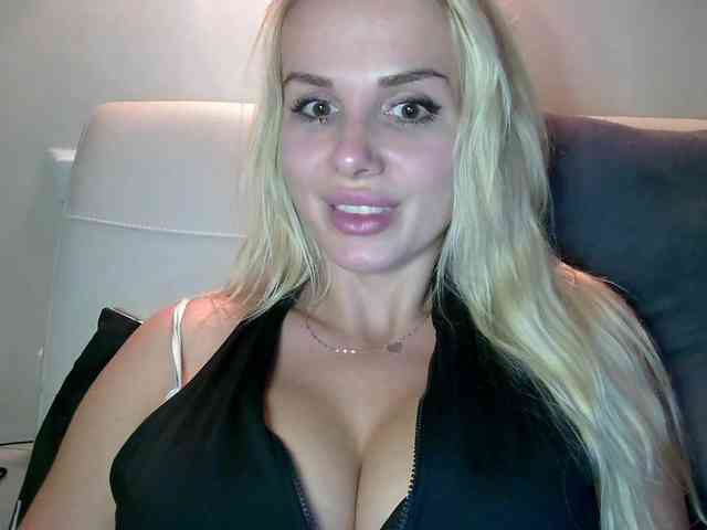 CorneliaSweet webcam