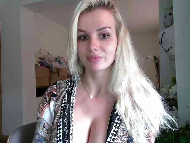 CorneliaSweet webcam