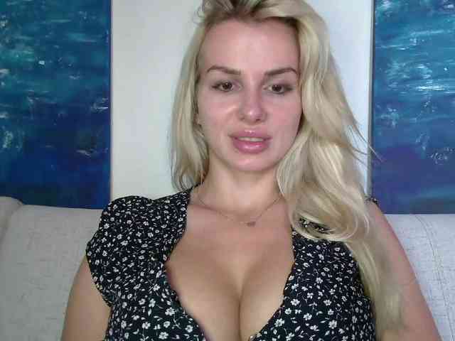 CorneliaSweet webcam