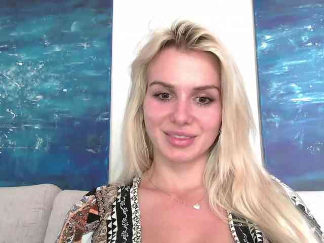 CorneliaSweet webcam