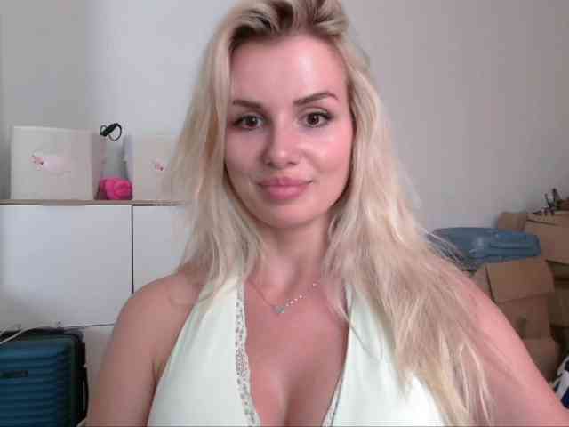 CorneliaSweet webcam
