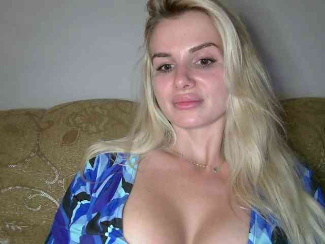 CorneliaSweet webcam
