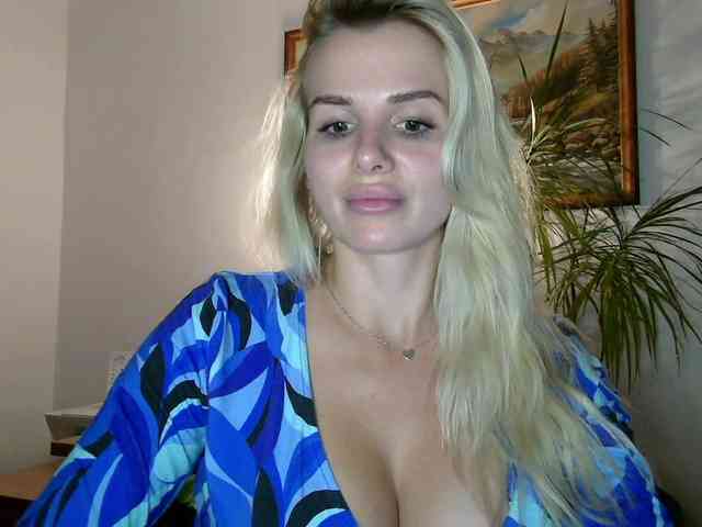 CorneliaSweet webcam