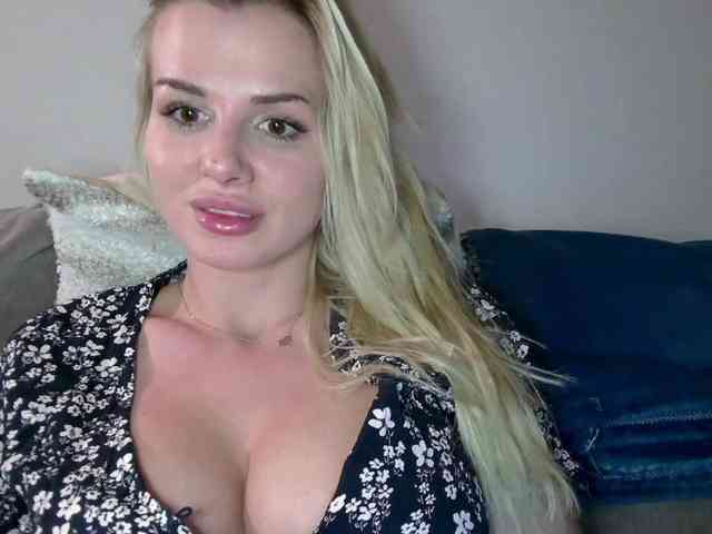 CorneliaSweet webcam