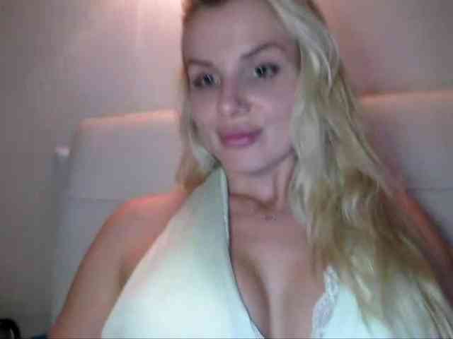 CorneliaSweet webcam
