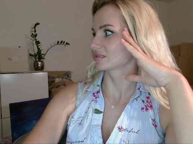 CorneliaSweet webcam