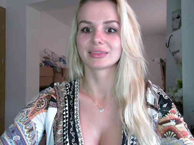 CorneliaSweet webcam