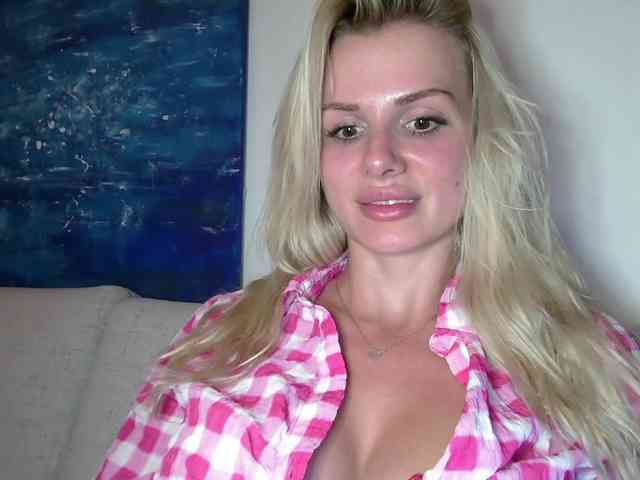 CorneliaSweet webcam