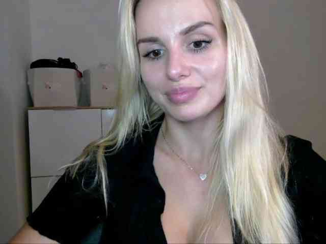 CorneliaSweet webcam