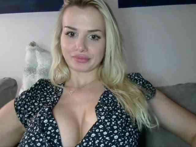 CorneliaSweet webcam