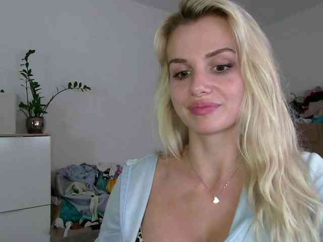 CorneliaSweet webcam