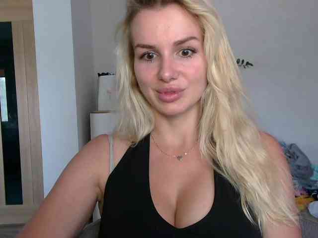 CorneliaSweet webcam