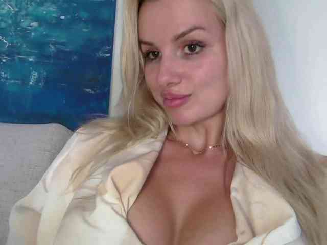 CorneliaSweet webcam