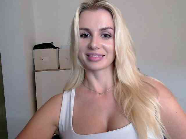 CorneliaSweet webcam