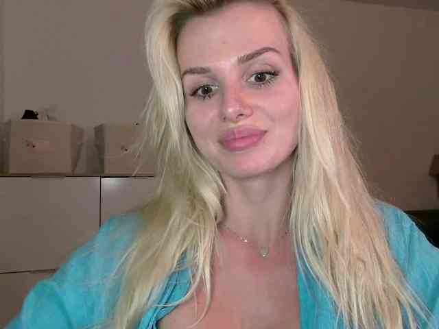 CorneliaSweet webcam