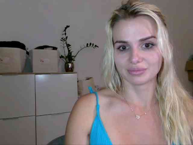 CorneliaSweet webcam