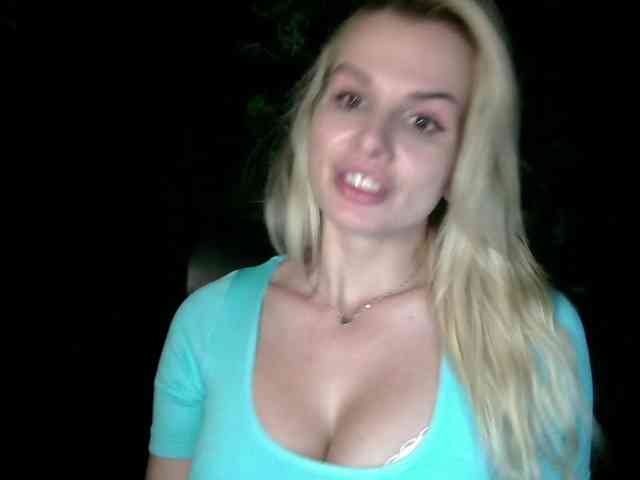 CorneliaSweet webcam