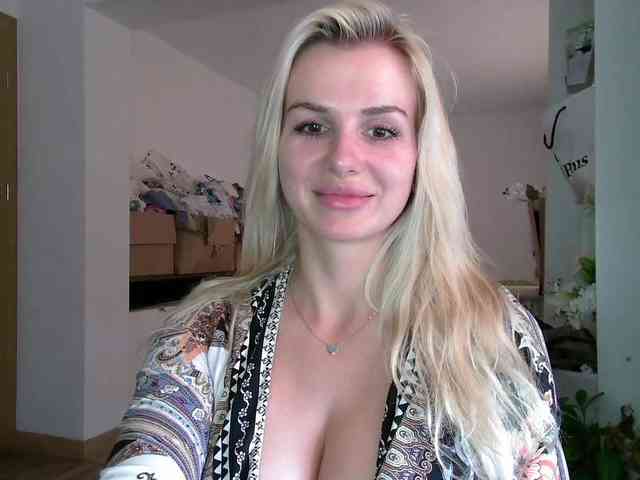 CorneliaSweet webcam