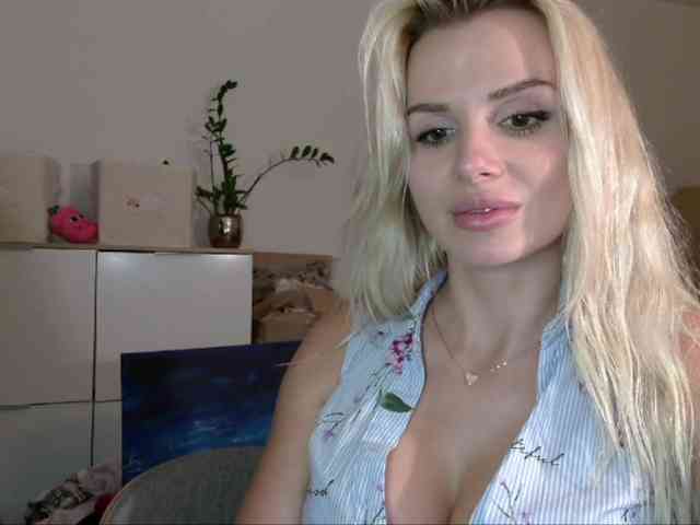 CorneliaSweet webcam