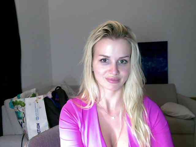 CorneliaSweet webcam