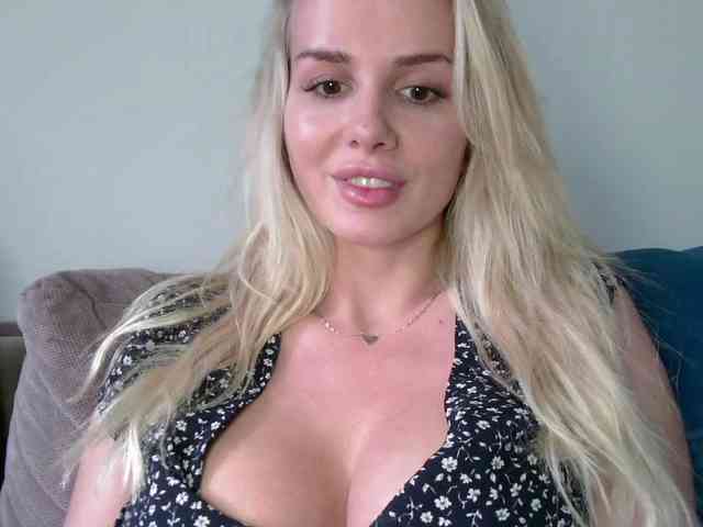 CorneliaSweet webcam