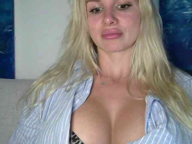 CorneliaSweet webcam