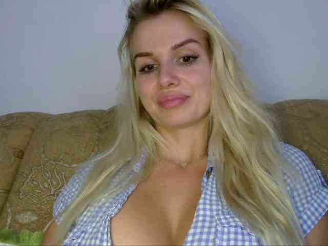 CorneliaSweet webcam