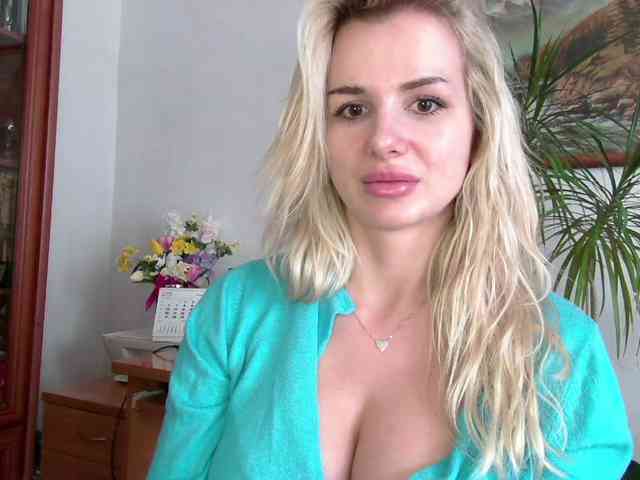 CorneliaSweet webcam