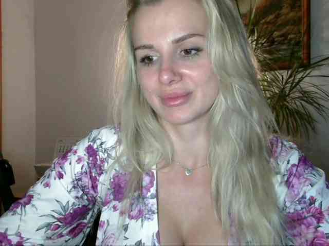CorneliaSweet webcam