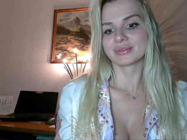 CorneliaSweet webcam
