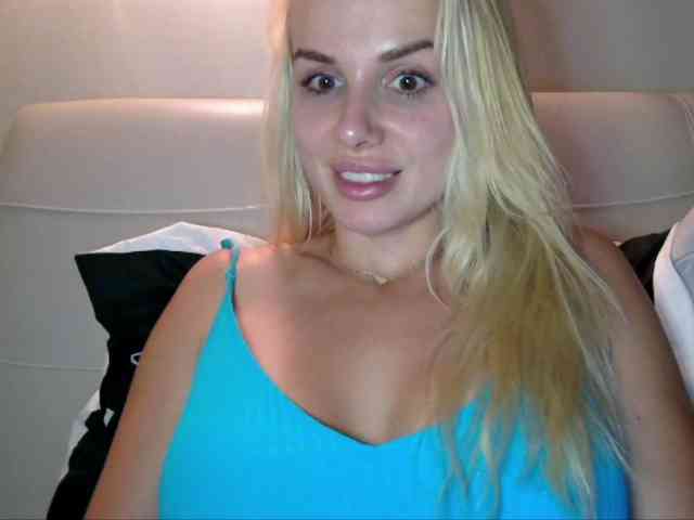 CorneliaSweet webcam