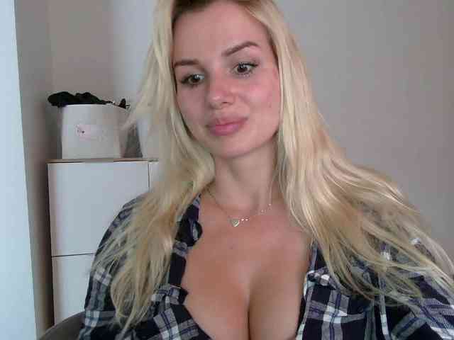 CorneliaSweet webcam