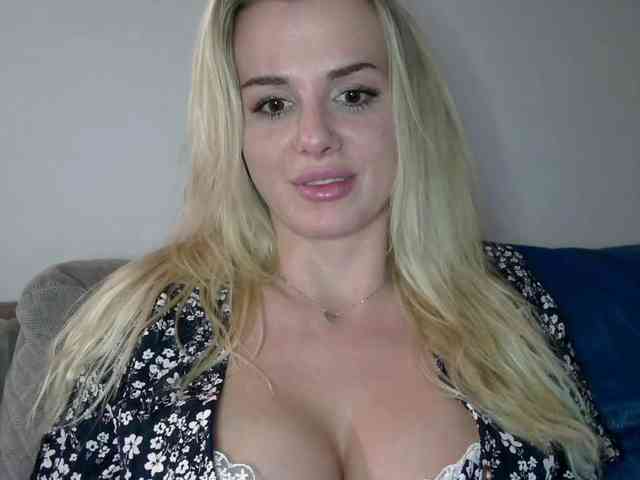 CorneliaSweet webcam