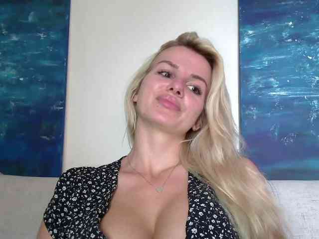 CorneliaSweet webcam