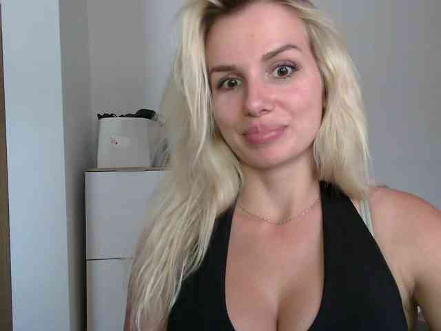 CorneliaSweet webcam