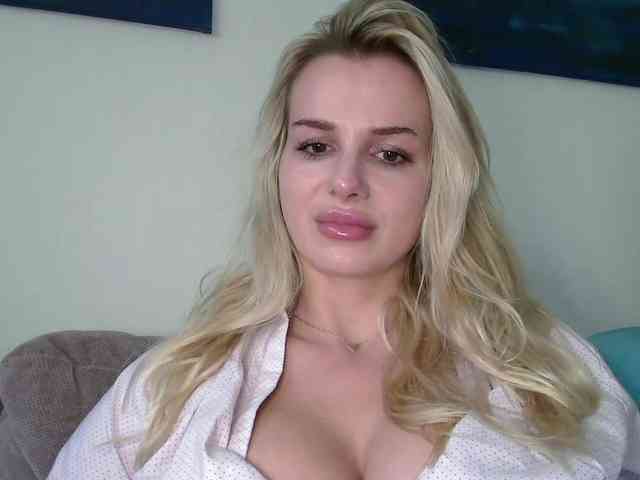 CorneliaSweet webcam