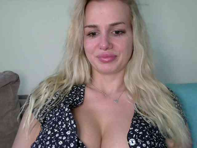 CorneliaSweet webcam