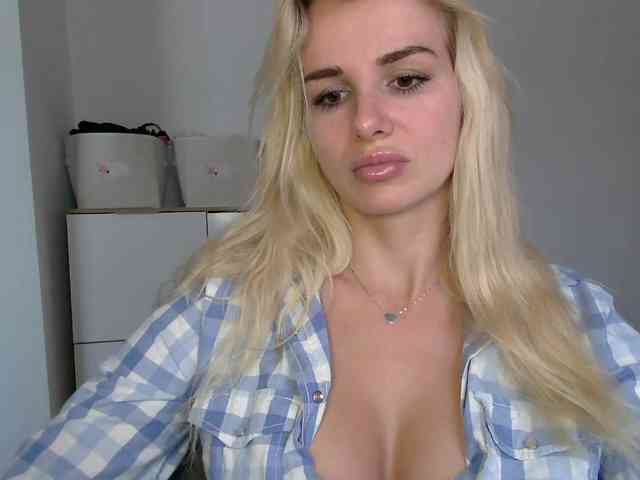 CorneliaSweet webcam
