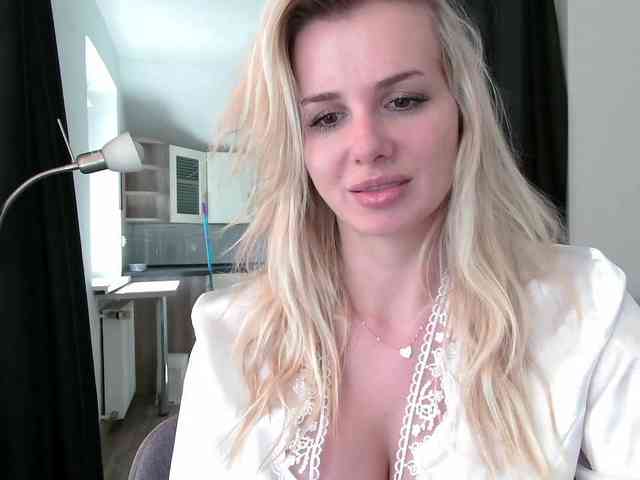 CorneliaSweet webcam