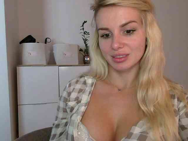 CorneliaSweet webcam