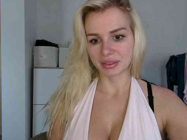 CorneliaSweet webcam