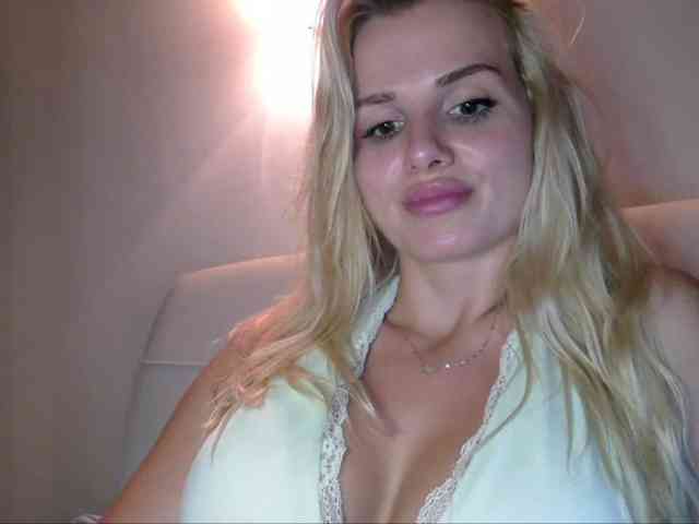 CorneliaSweet webcam