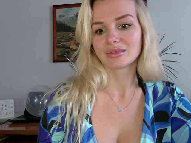 CorneliaSweet webcam