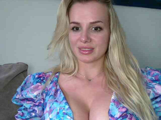 CorneliaSweet webcam