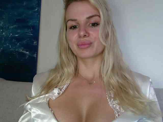 CorneliaSweet webcam