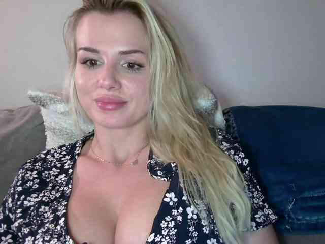 CorneliaSweet webcam