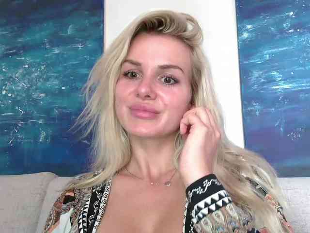 CorneliaSweet webcam